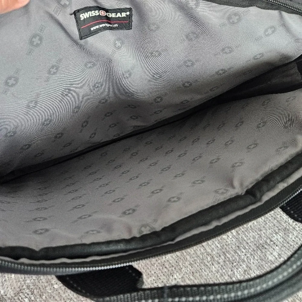 SwissGear swiss gear
